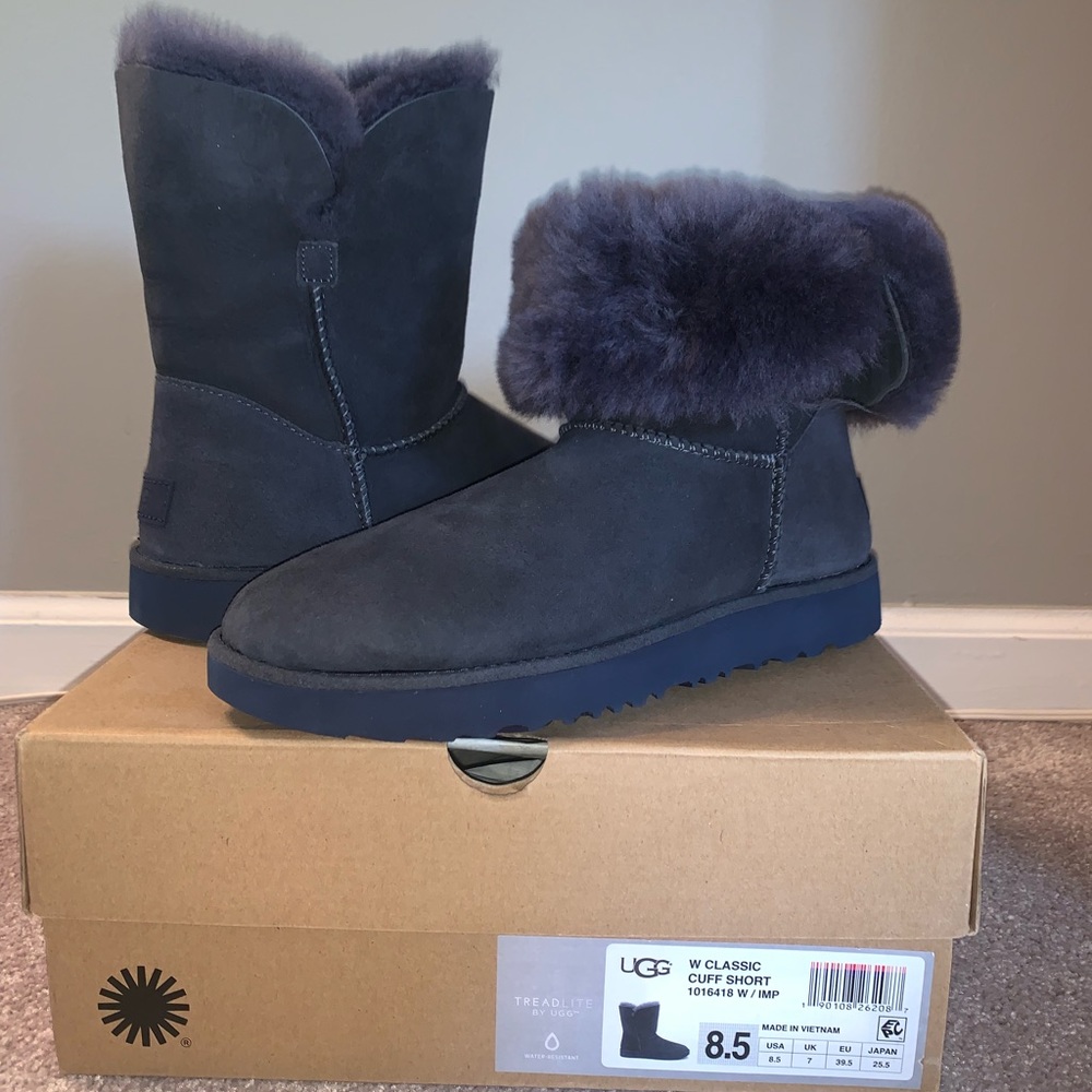 UGG Classic Cuff Short Boots